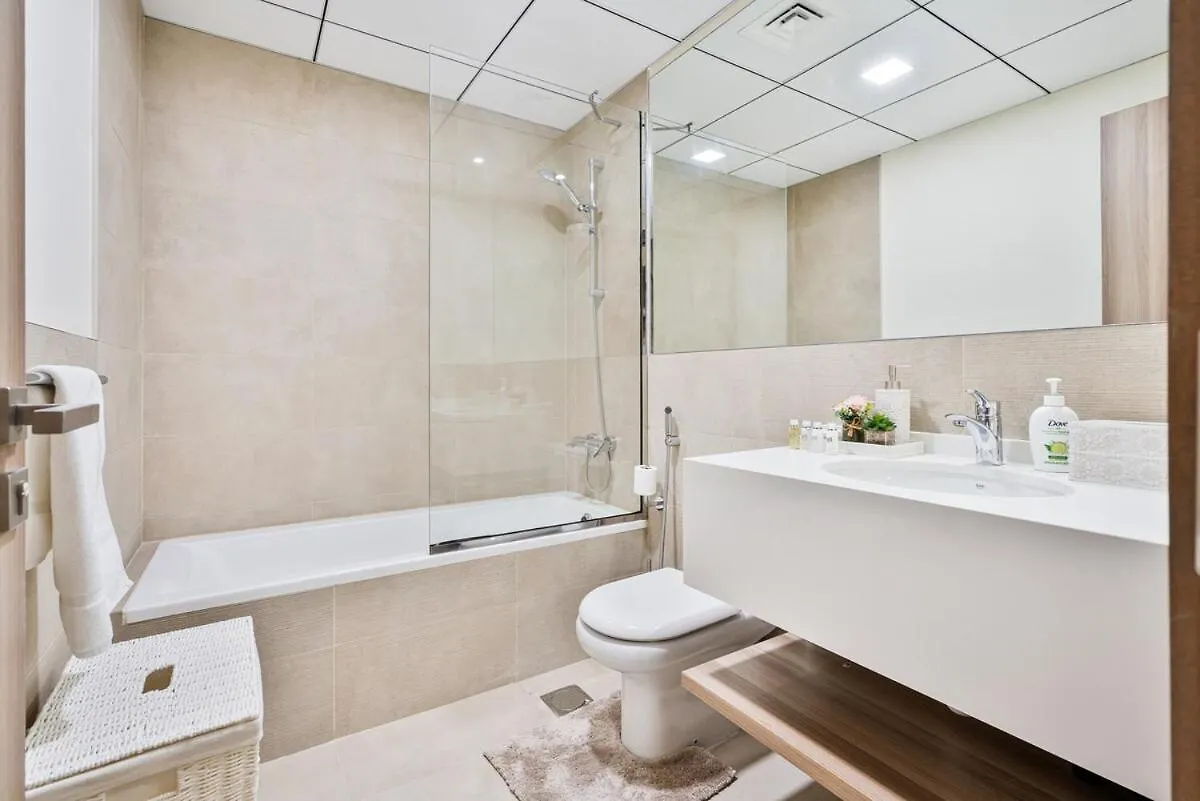 Modern 2Br With Private Terrace, Pool And Gym Access Apartment Dubai