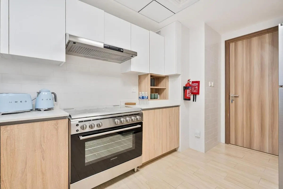 Modern 2Br With Private Terrace, Pool And Gym Access Apartment Dubai United Arab Emirates