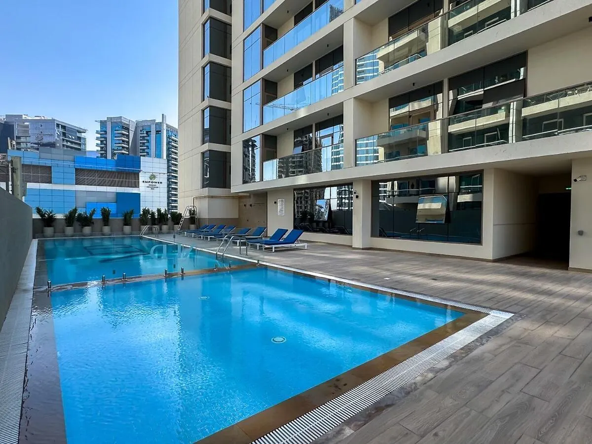 Modern 2Br With Private Terrace, Pool And Gym Access Apartment Dubai United Arab Emirates
