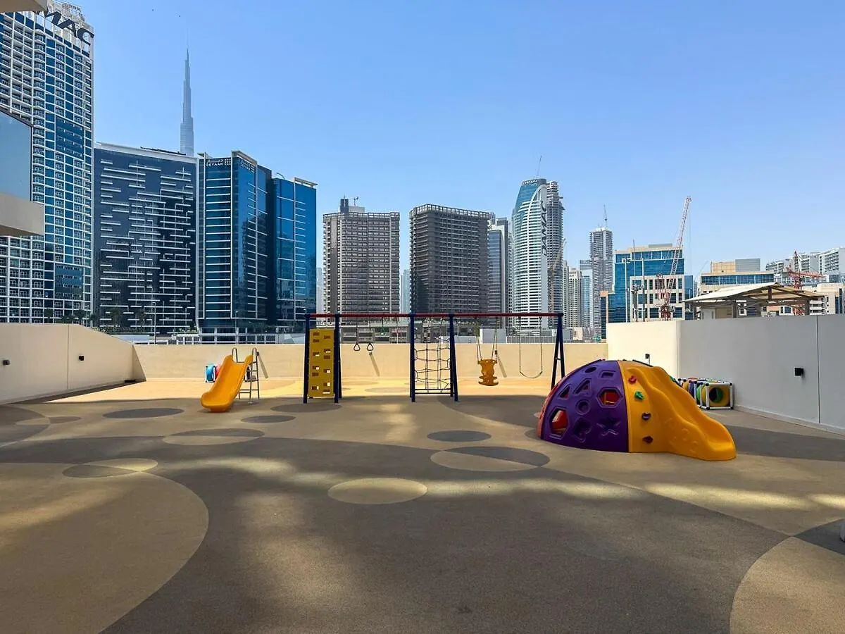 Modern 2Br With Private Terrace, Pool And Gym Access Apartment Dubai